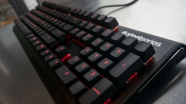 Обзор SteelSeries Apex M750